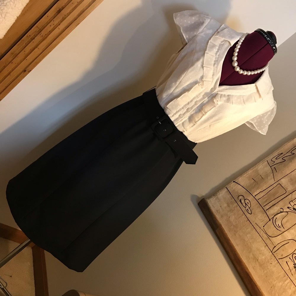 Sangria Black Cream Dress Size 8